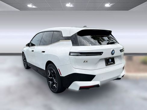 Certified 2023 BMW iX xDrive50 w/ Premium Package AWD/4WD image 3