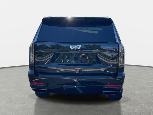 New 2026 Cadillac Escalade Platinum Sport w/ LPO, ONYX Package AWD/4WD image 4