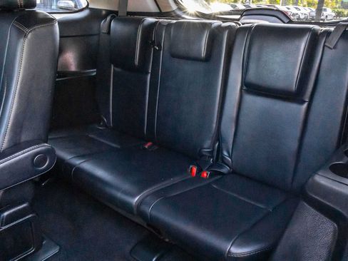 Certified 2019 Toyota Highlander XLE FWD image 20