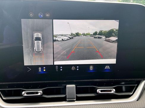 Used 2025 Chevrolet Equinox LT w/ Convenience Package II AWD/4WD image 19