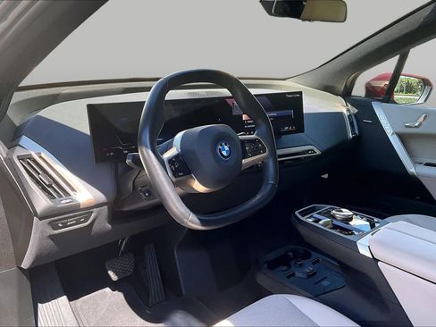 Used 2024 BMW iX xDrive50 w/ Sport Package AWD/4WD image 17
