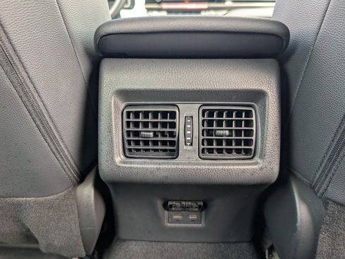 Used 2026 Toyota Camry SE w/ Convenience Package FWD image 7
