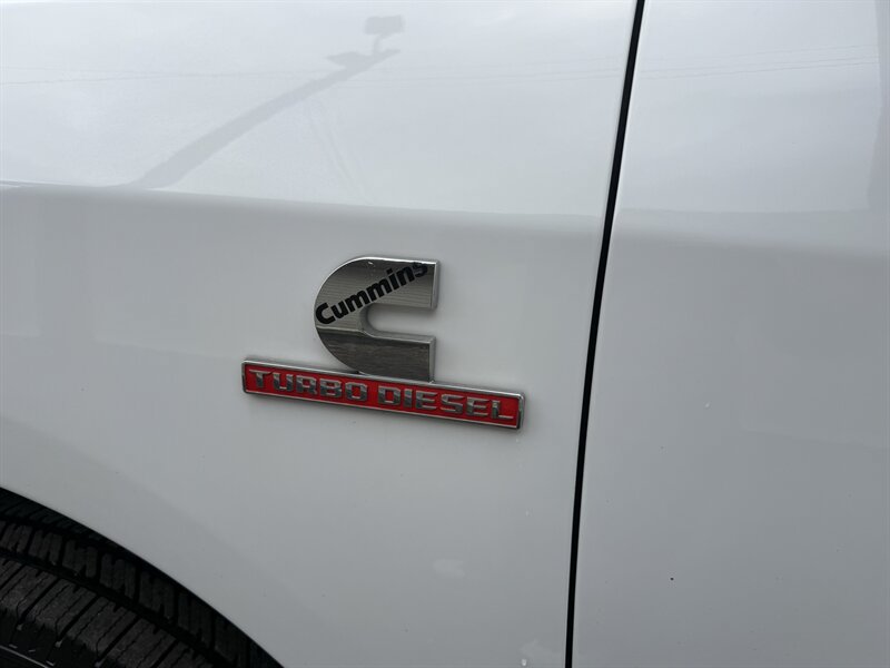 Used 2022 RAM 2500 Tradesman w/ Chrome Appearance Group RWD image 10