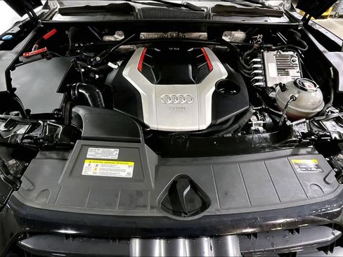 Used 2020 Audi SQ5 Premium Plus w/ Premium Plus Package image 31