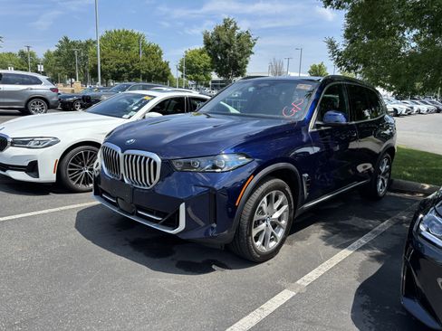 Used 2026 BMW X5 xDrive40i w/ Climate Comfort Package AWD/4WD image 9