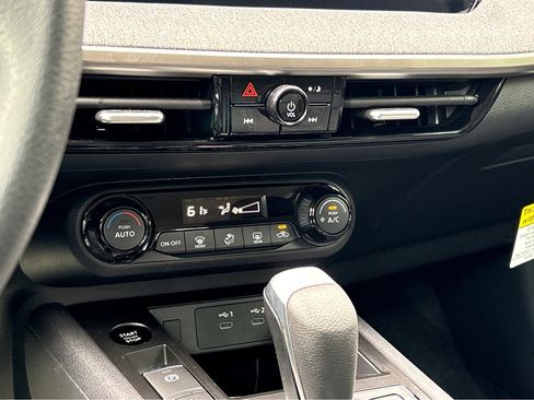 New 2026 Nissan Kicks SV image 8