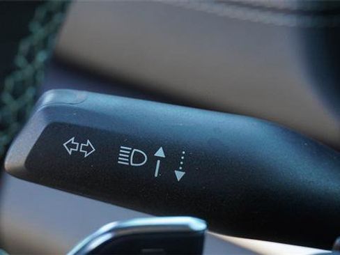 Certified 2023 Jeep Grand Cherokee Limited image 30