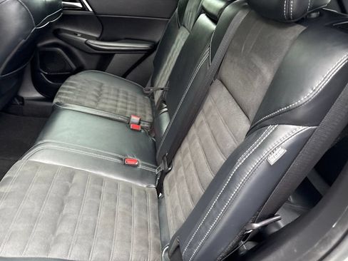 Used 2022 Mitsubishi Outlander SE AWD/4WD image 10