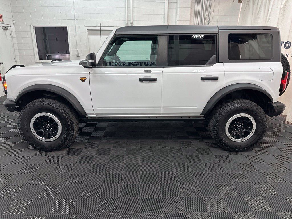 Used 2023 Ford Bronco Badlands w/ Sasquatch Package AWD/4WD image 6