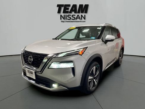 Certified 2021 Nissan Rogue Platinum AWD/4WD image 3