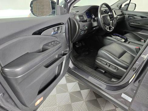 Used 2019 Honda Pilot Touring image 23