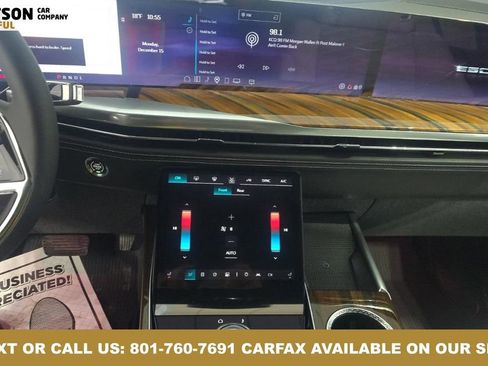 Used 2025 Cadillac Escalade Sport Platinum image 4
