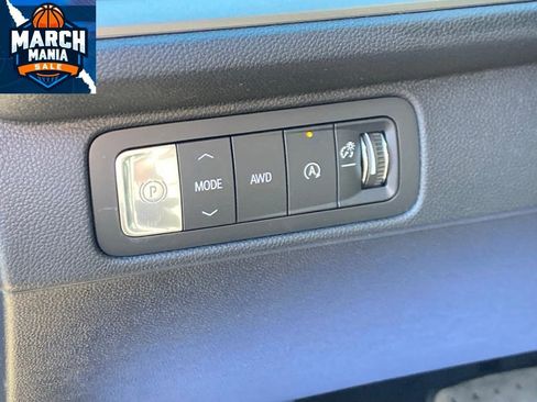 New 2026 Chevrolet Traverse LT image 20