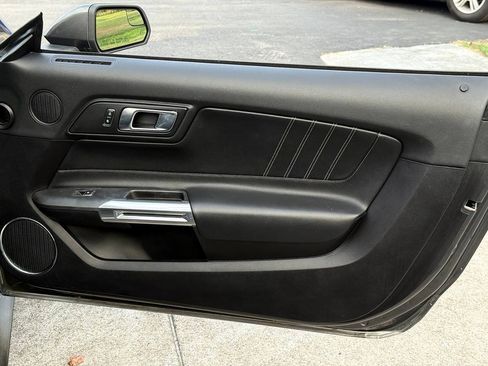 Used 2018 Ford Mustang Premium RWD image 30
