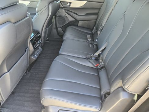 Used 2026 Acura MDX SH-AWD image 39