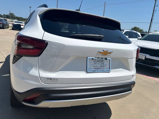 Used 2024 Chevrolet Trax LT FWD image 7