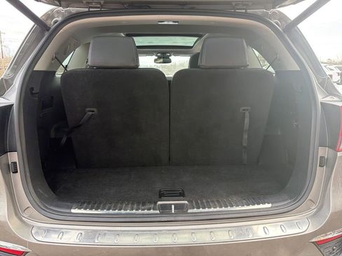 Used 2019 Kia Sorento SX image 23