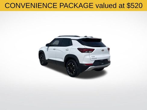Used 2023 Chevrolet TrailBlazer LT w/ Convenience Package FWD image 3