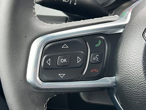 Used 2025 Jeep Wrangler Unlimited Sahara w/ Safety Group image 20