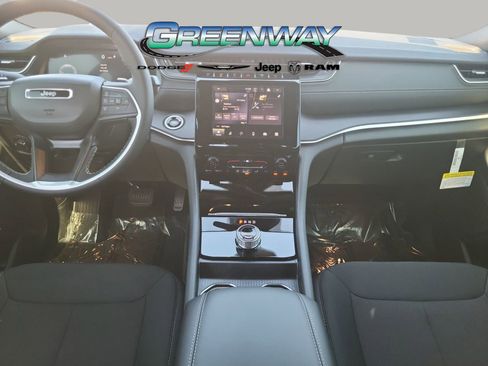 New 2025 Jeep Grand Cherokee Laredo X image 12