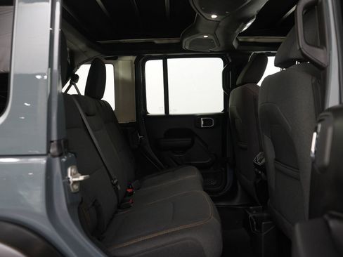 Used 2024 Jeep Wrangler Willys image 12