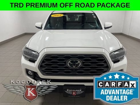 Used 2023 Toyota Tacoma TRD Off-Road w/ TRD Premium Off Road Package AWD/4WD image 2