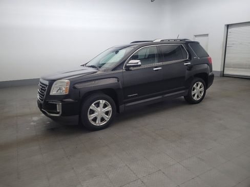 Used 2017 GMC Terrain SLT w/ Open Road Package image 2