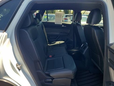 Certified 2023 Volkswagen Atlas Cross Sport SE AWD/4WD image 9