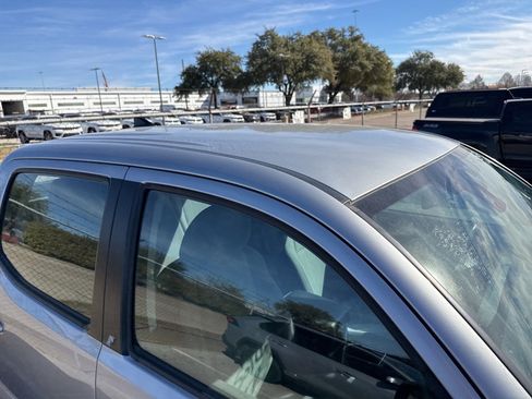 Used 2018 Toyota Tacoma SR5 image 4