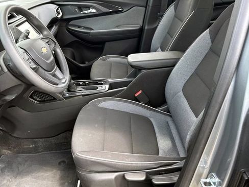 Certified 2023 Chevrolet TrailBlazer LS FWD image 17