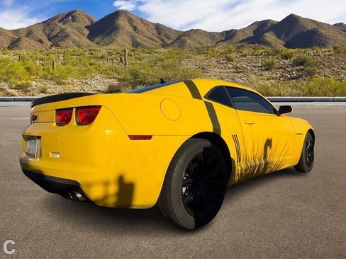 Used 2010 Chevrolet Camaro LS image 4