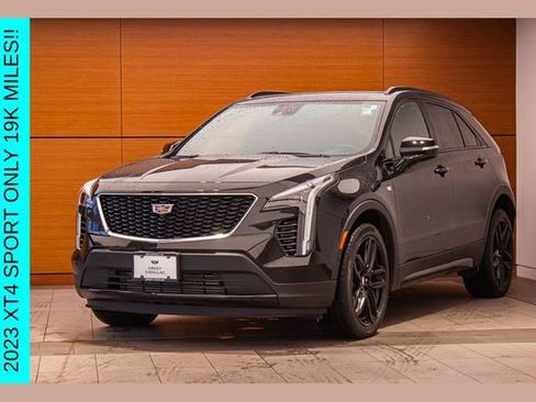 Used 2023 Cadillac XT4 Sport w/ Enhanced Visibility Package image 1