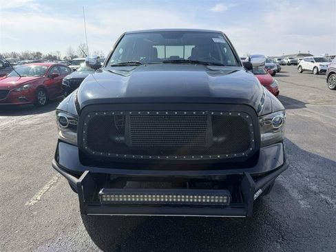 Used 2015 RAM 1500 Laramie w/ Convenience Group AWD/4WD image 2