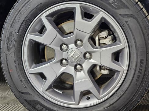 Used 2025 Honda Passport TrailSport image 8