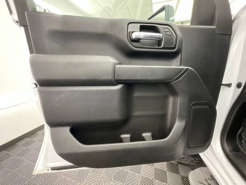 Used 2020 Chevrolet Silverado 2500 Custom w/ Custom Convenience Package AWD/4WD image 12