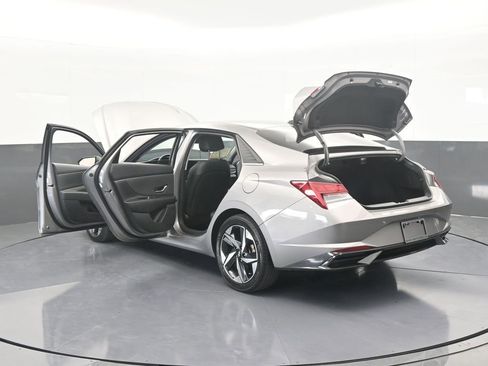 Used 2023 Hyundai Elantra Limited w/ Cargo Package image 78