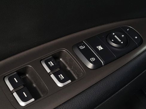 Used 2019 Kia Optima S w/ S Panoramic Sunroof Package FWD image 27
