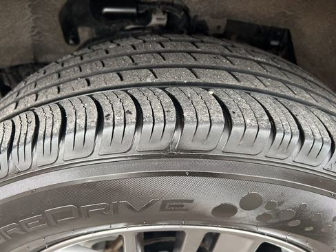 Certified 2023 Nissan Rogue S image 42