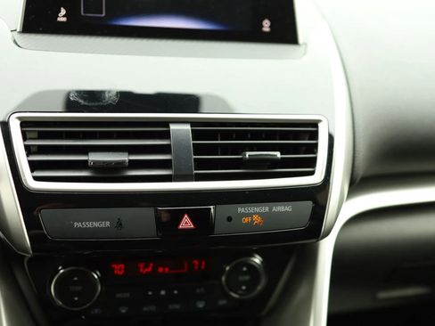 Used 2020 Mitsubishi Eclipse Cross SE image 27