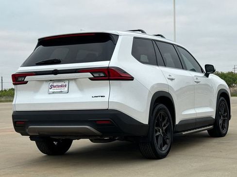 Used 2026 Toyota Grand Highlander Limited image 8