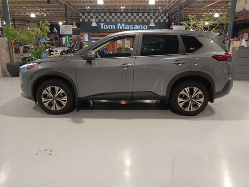 Used 2023 Nissan Rogue SV AWD/4WD image 14