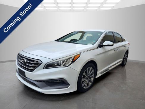 Used 2016 Hyundai Sonata Sport w/ Option Group 02 FWD image 3