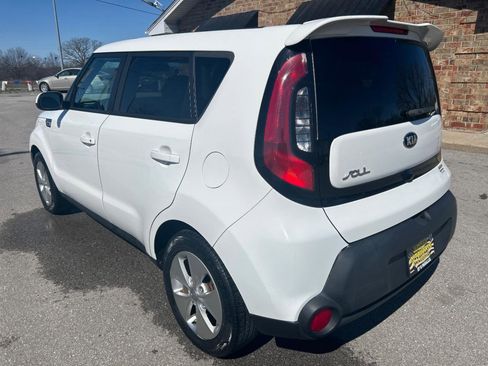Used 2016 Kia Soul w/ Convenience Package FWD image 9