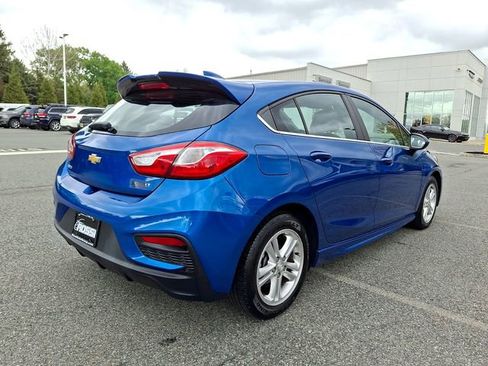 Used 2017 Chevrolet Cruze LT w/ RS Package FWD image 6