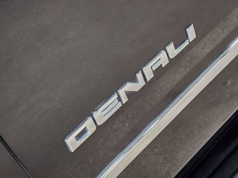Used 2016 GMC Yukon Denali w/ Open Road Package AWD/4WD image 26