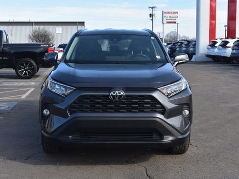 Used 2021 Toyota RAV4 XLE image 2