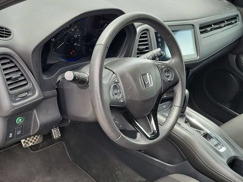 Certified 2022 Honda HR-V Sport image 6