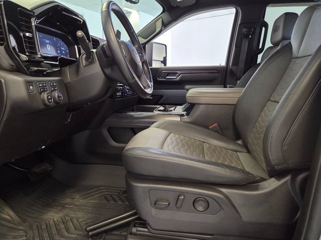 Used 2024 Chevrolet Silverado 2500 ZR2 w/ ZR2 Bison Edition AWD/4WD image 13