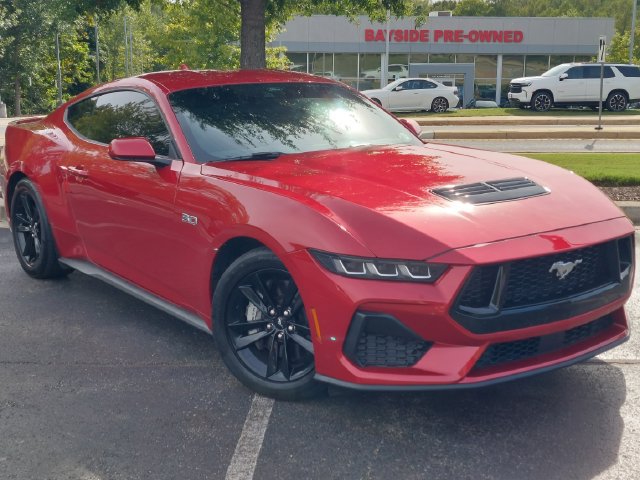 Used 2024 Ford Mustang GT RWD image 2