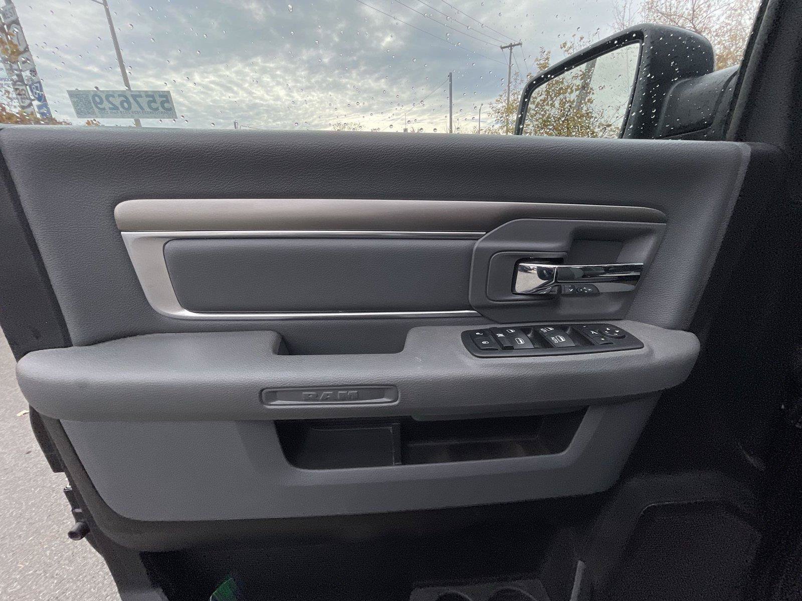 Used 2019 RAM 1500 Big Horn AWD/4WD image 12